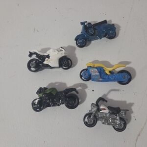 Hot Wheels die-cast Motorcycles Set Of 5.